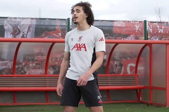 斯洛特谈到丹恩斯时表示：“他因伤缺阵了很长一段时间，现在他正在回到U21梯队，逐