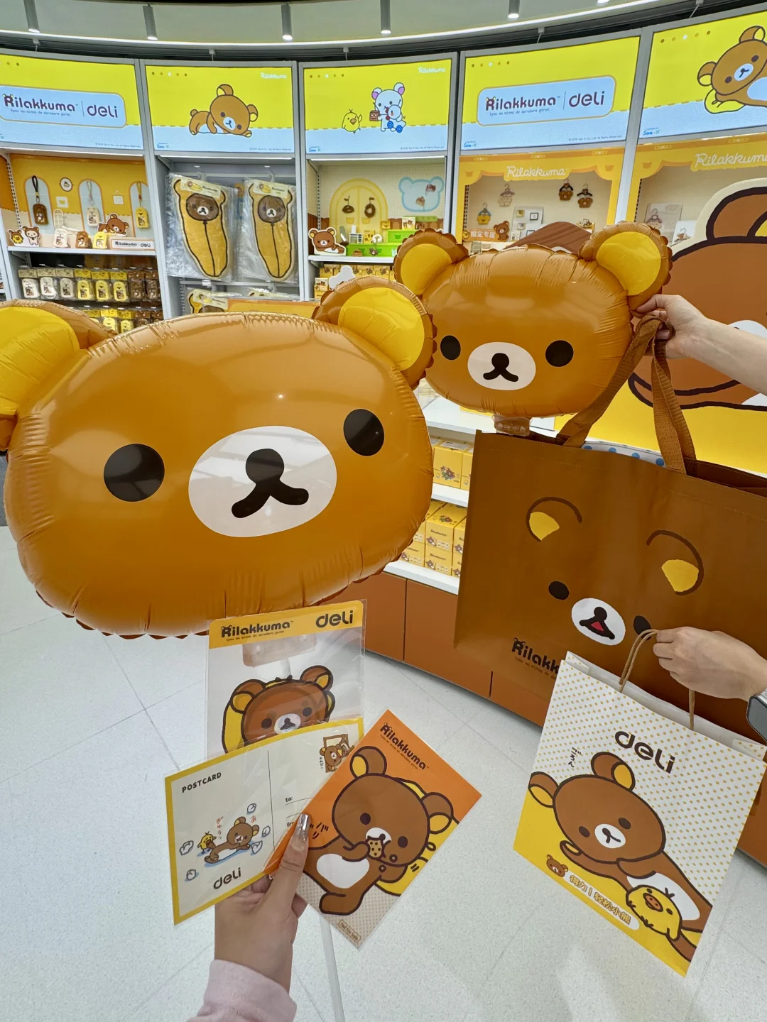 上海轻松熊🐻快闪实拍🉐一大堆周边！