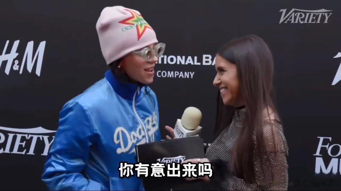#碧梨真的出柜了#碧梨不和女生在一起，那才是奇怪的事情呢[doge] ​​​