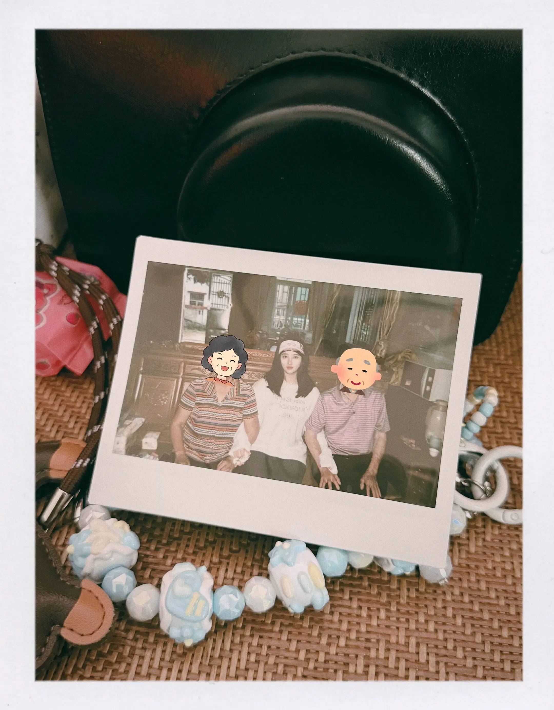 特别爱我的爷爷奶奶。