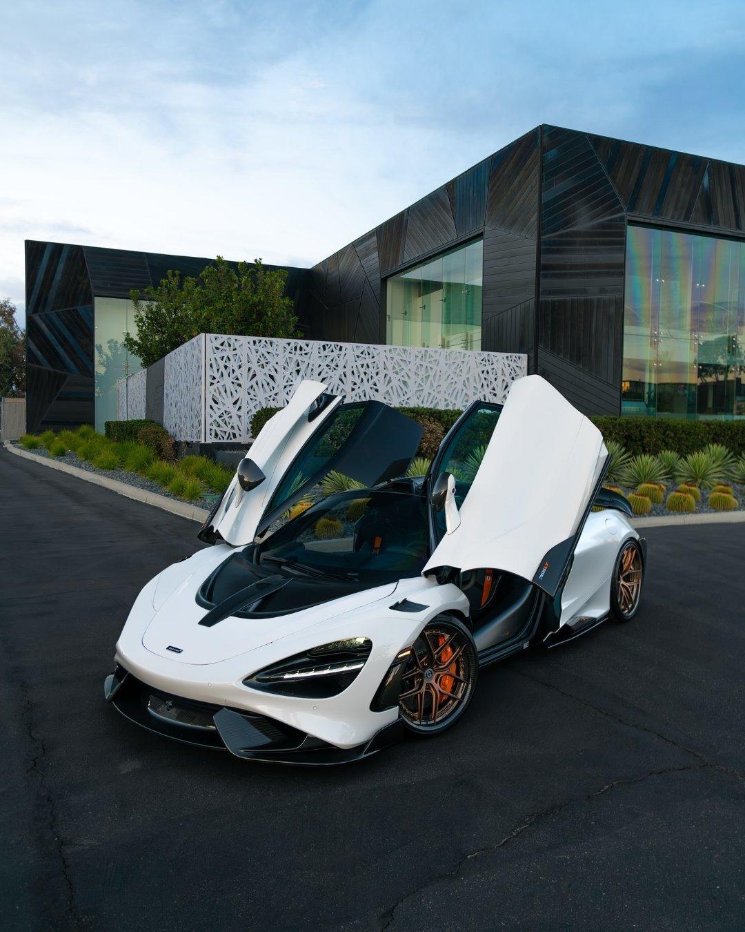 改车吧[超话]  McLaren 765LT 