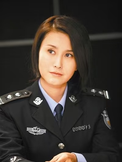 重案六组翻拍选角观众比剧组紧张翻拍重案六组看到观众为重案六组选角 紧张，既感动也