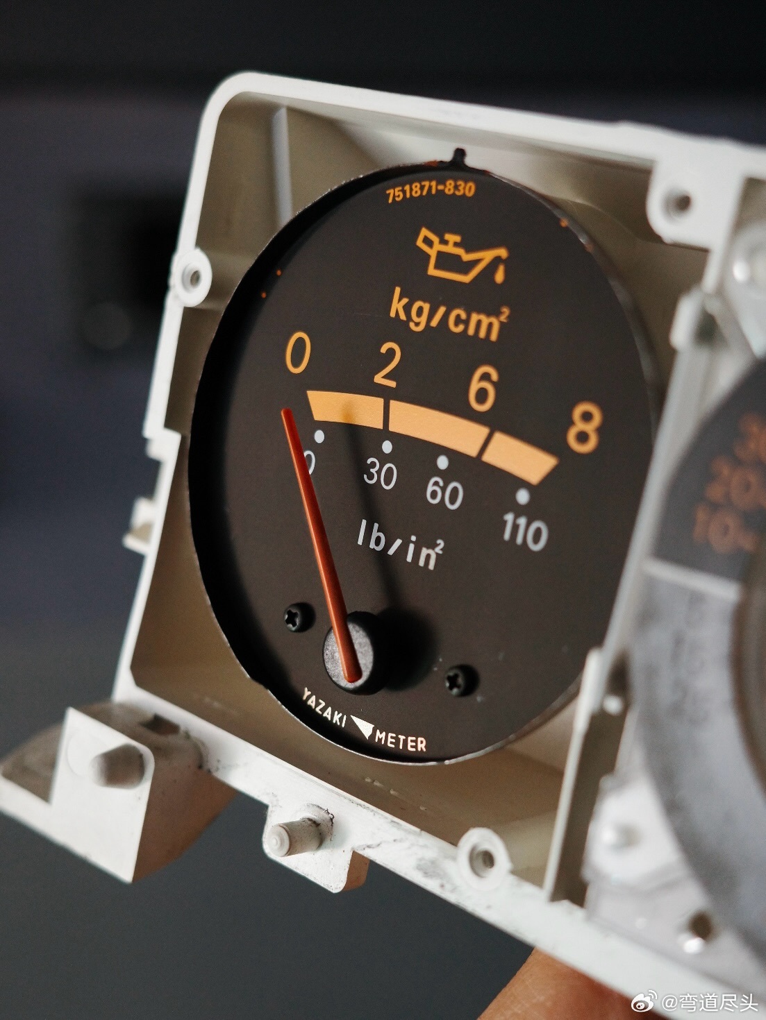 帕杰罗  帕杰罗传统副仪表🚩没有什么能比得上一套经典的老式仪表🕕更适合越野车