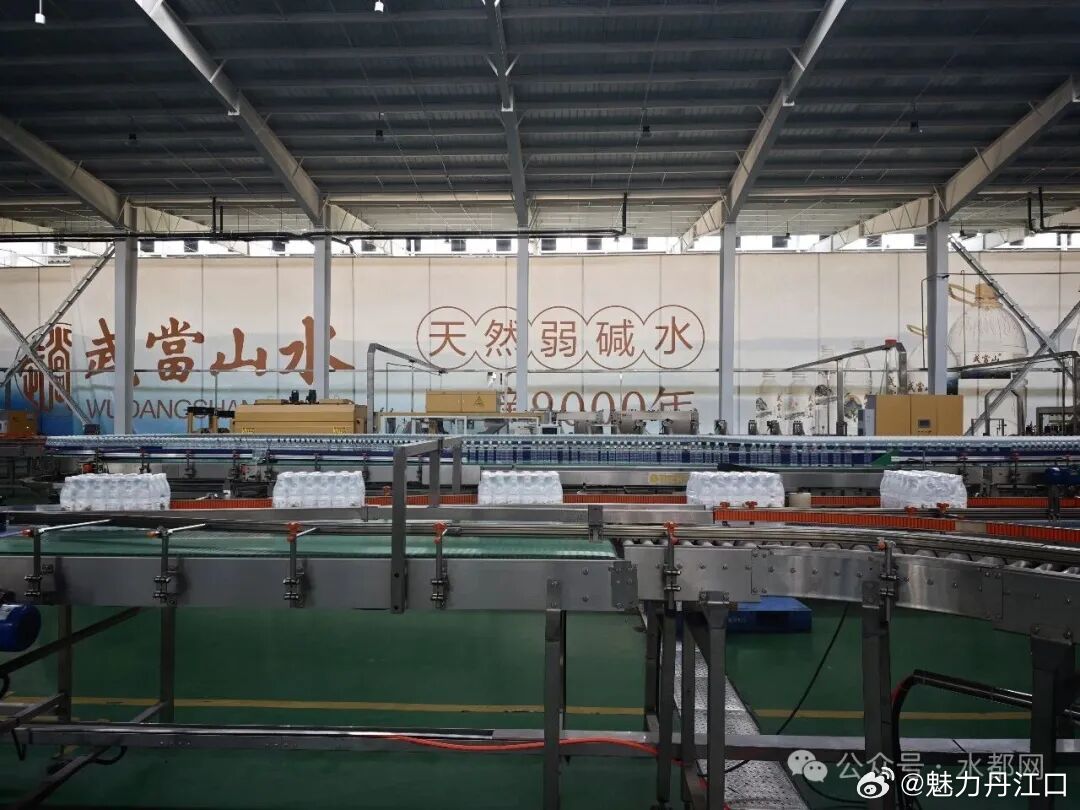 马力全开！产值增加26% 丹江口这家企业全力冲刺年度目标丹江口武当山水饮料有限公