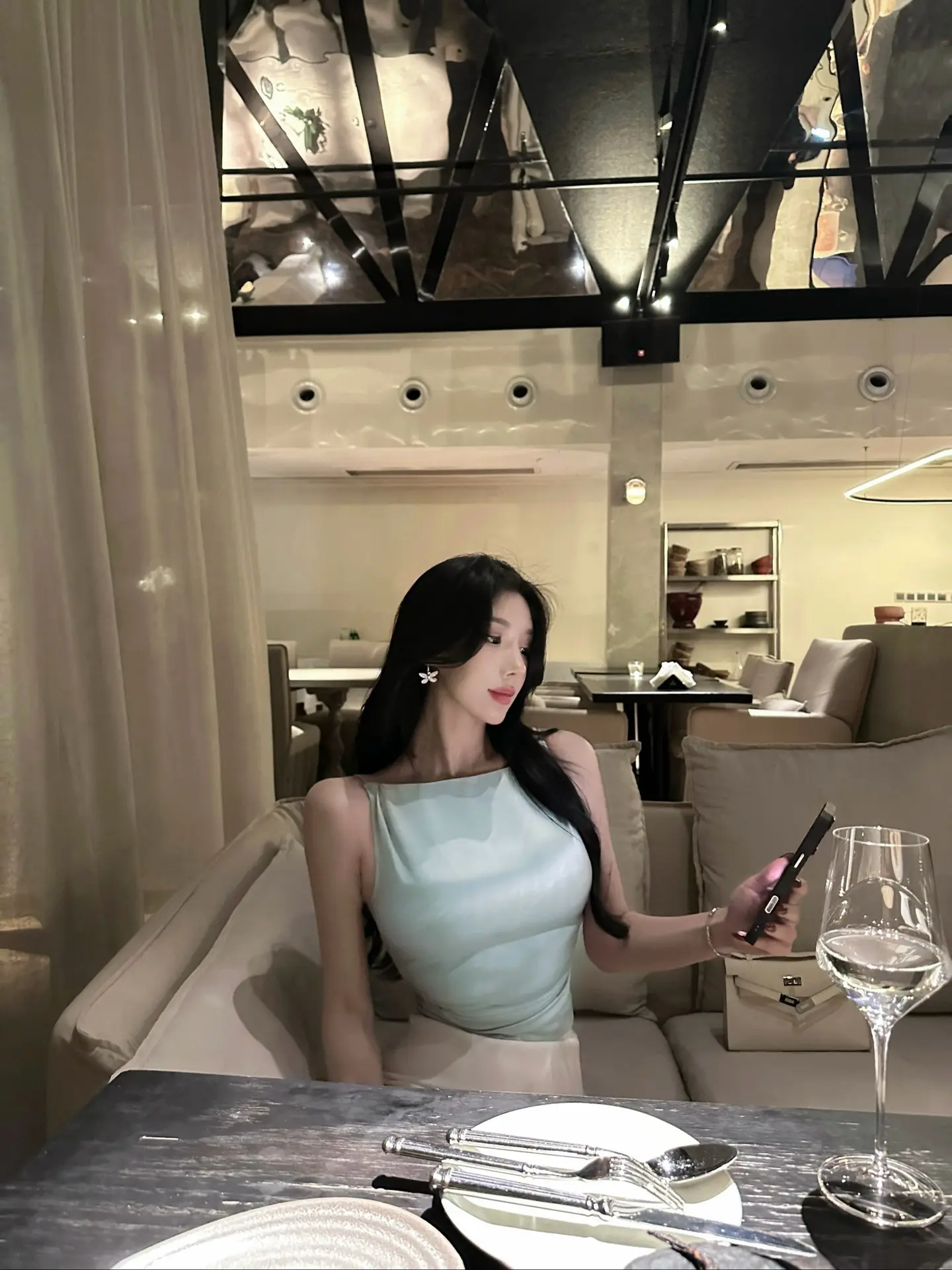 💍☁️🤳