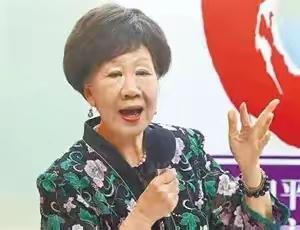 “台独”懵了，两岸都惊了！

吕秀莲突然改口了。这个曾经最坚定的“台独”分子，公