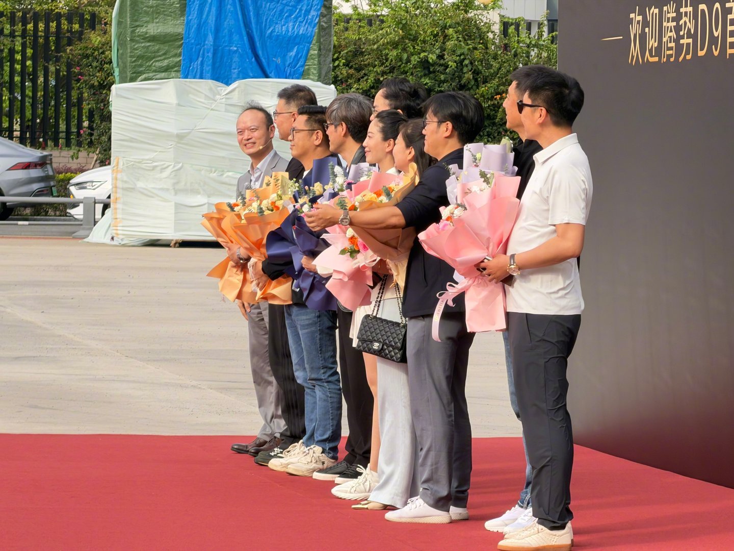 腾势D9把老车主宠上天了宠粉时刻降临，被腾势这波狠狠滴感染到了。4月27日第二代