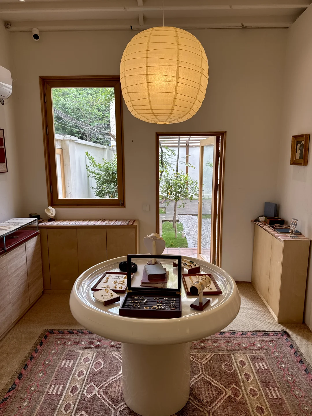 在上海还是太容易变美丽了。。。