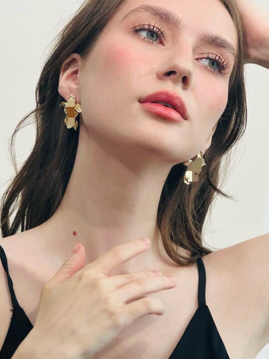 义乌外籍模特饰品拍摄、论经纪人花絮照水平