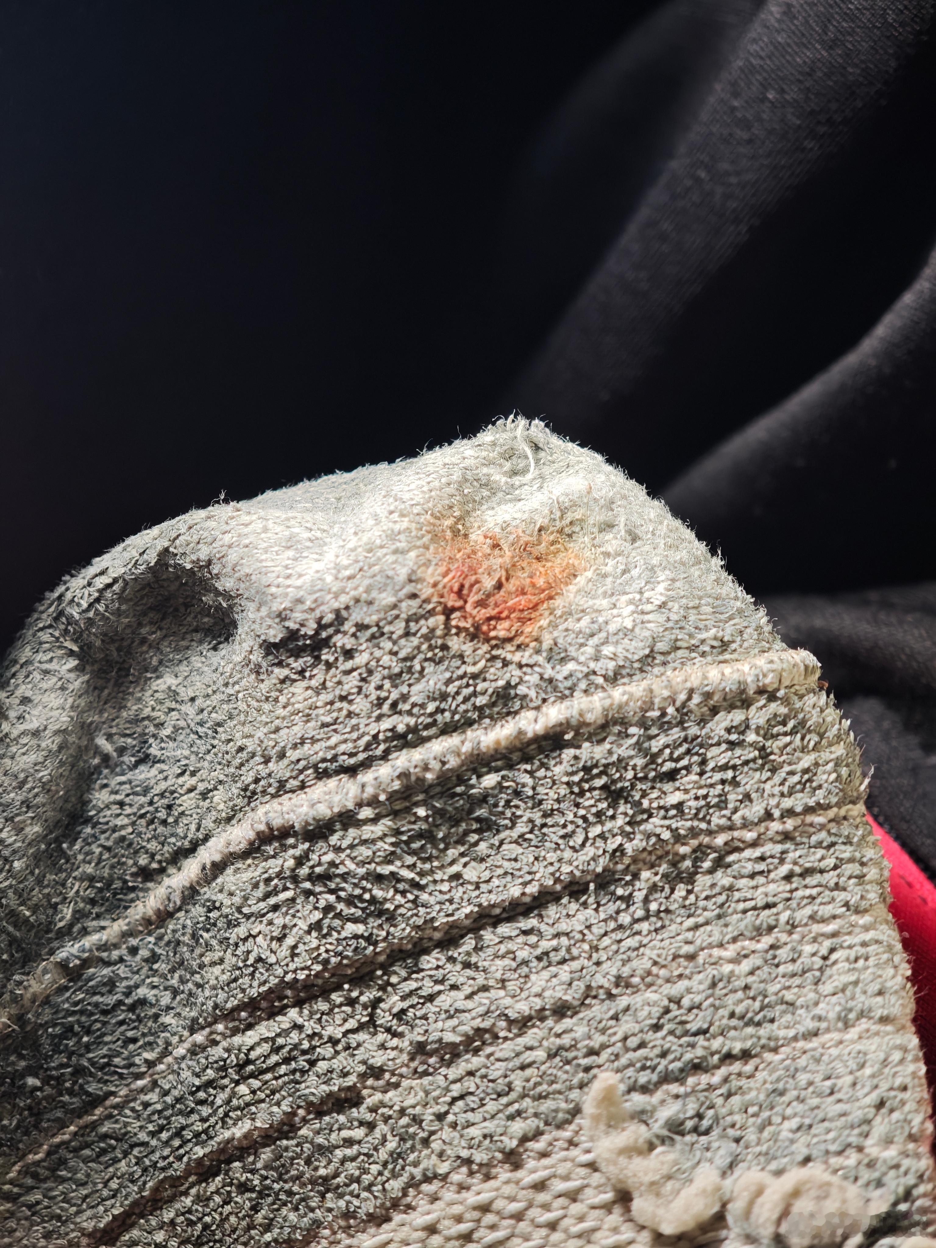 今天进了一个精彩绝伦的快速反击边路传中门前卧地捅射，可惜没有录像，要不然这球可以