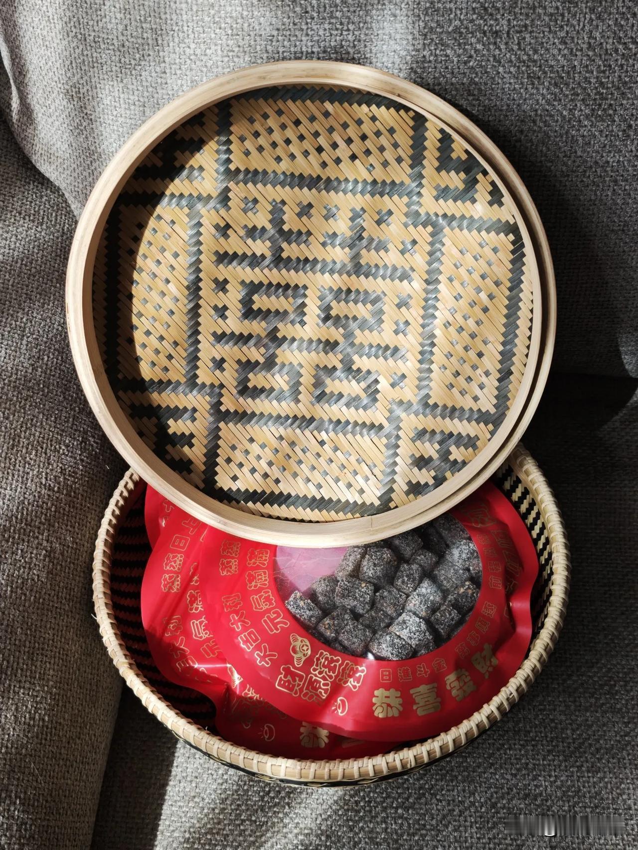 在宁波捡了个“垃圾”，却被这东方工艺迷疯了！
在宁波旅行时，我被伴手礼的竹编包装