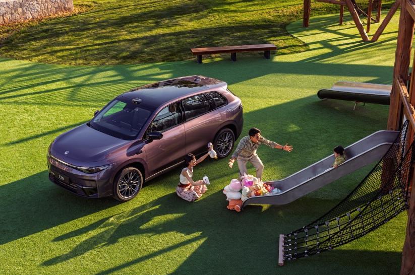 【零跑汽车的保值率会不会变高？】
刷到人民日报采访朱江明的视频，突发奇想到，这零