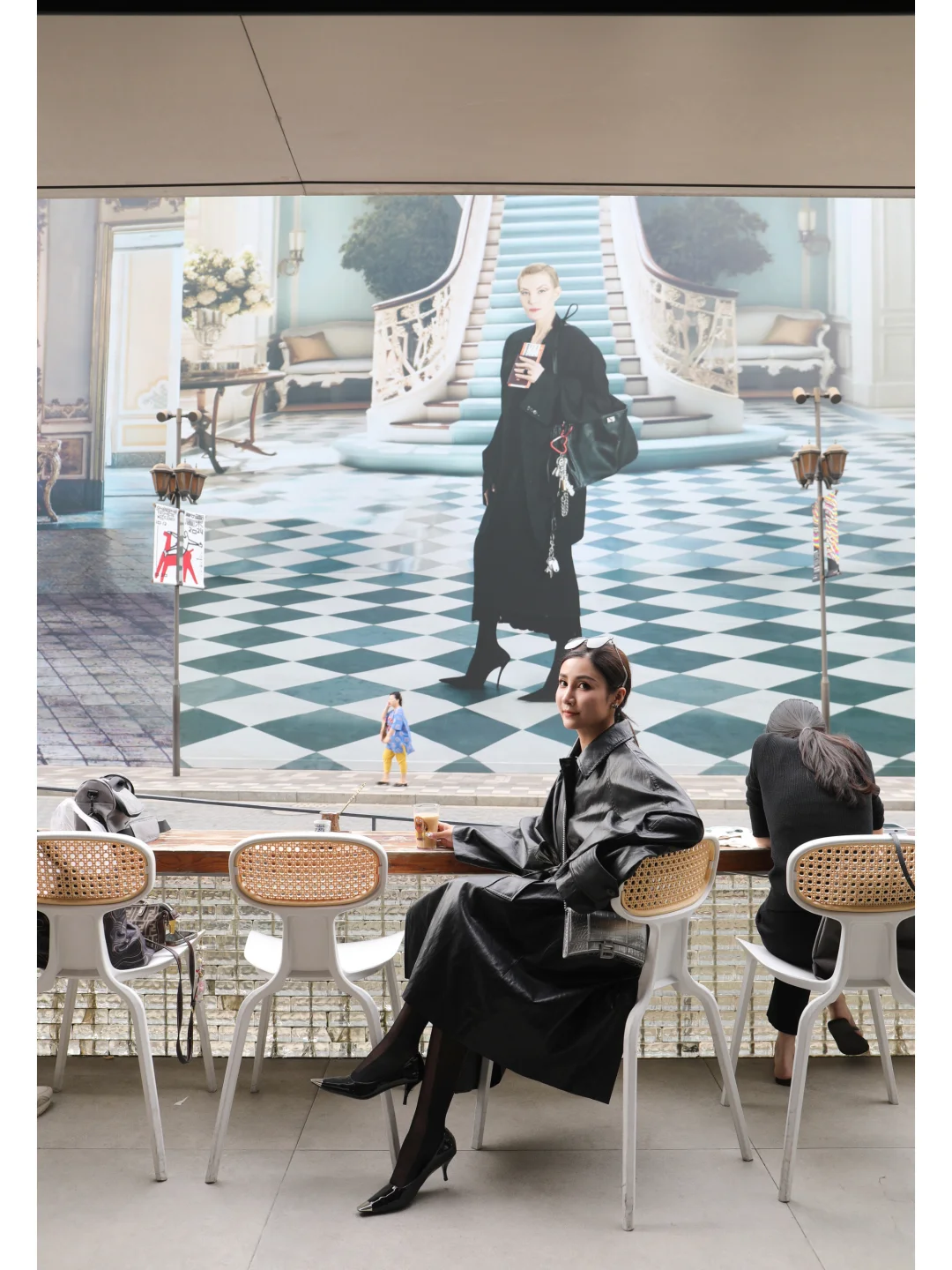 “人生很短，但周一很长啊！”