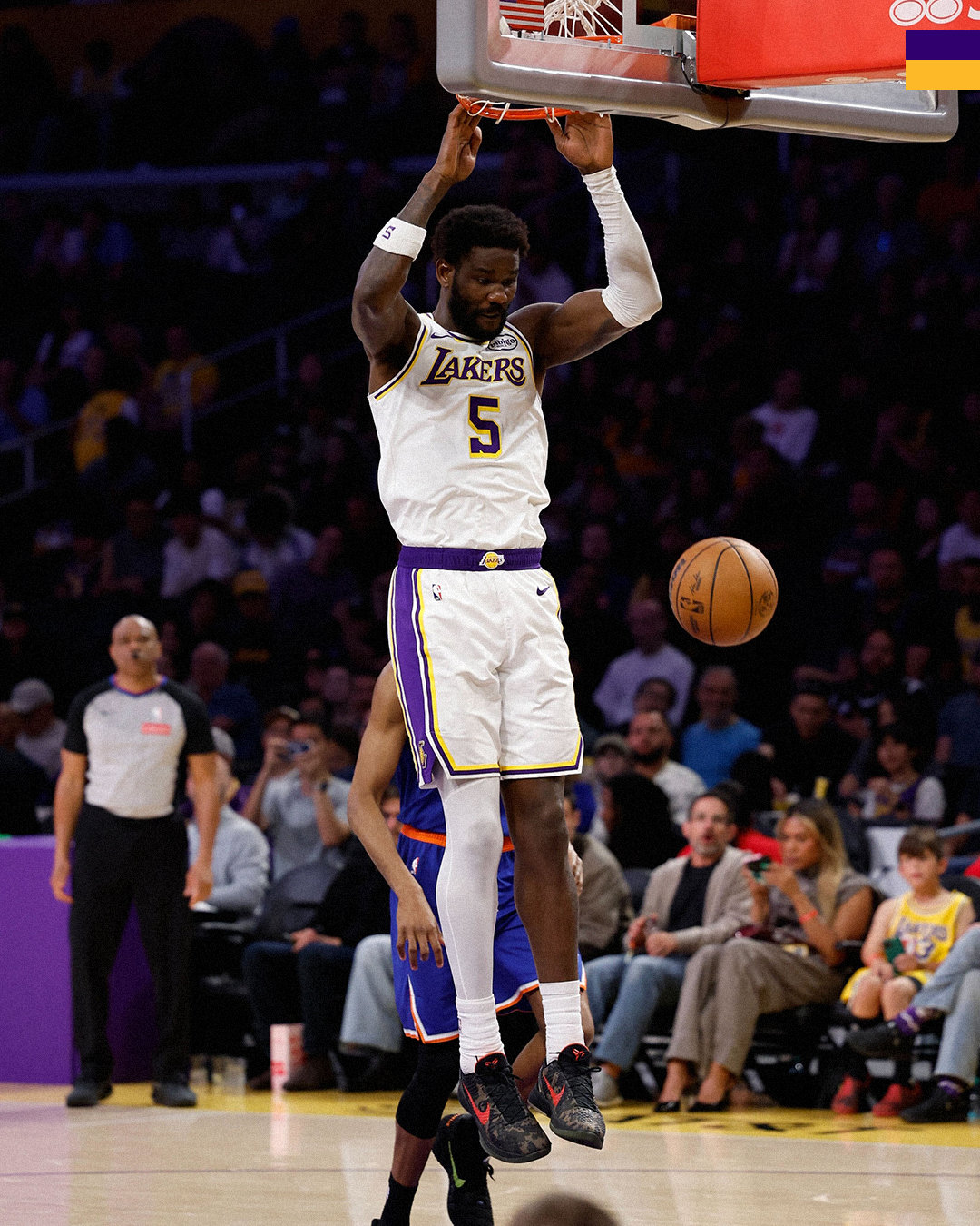 尼克斯vs湖人 | 第三节🔚湖人8️⃣8️⃣ - 6️⃣9️⃣尼克斯分差拉开到