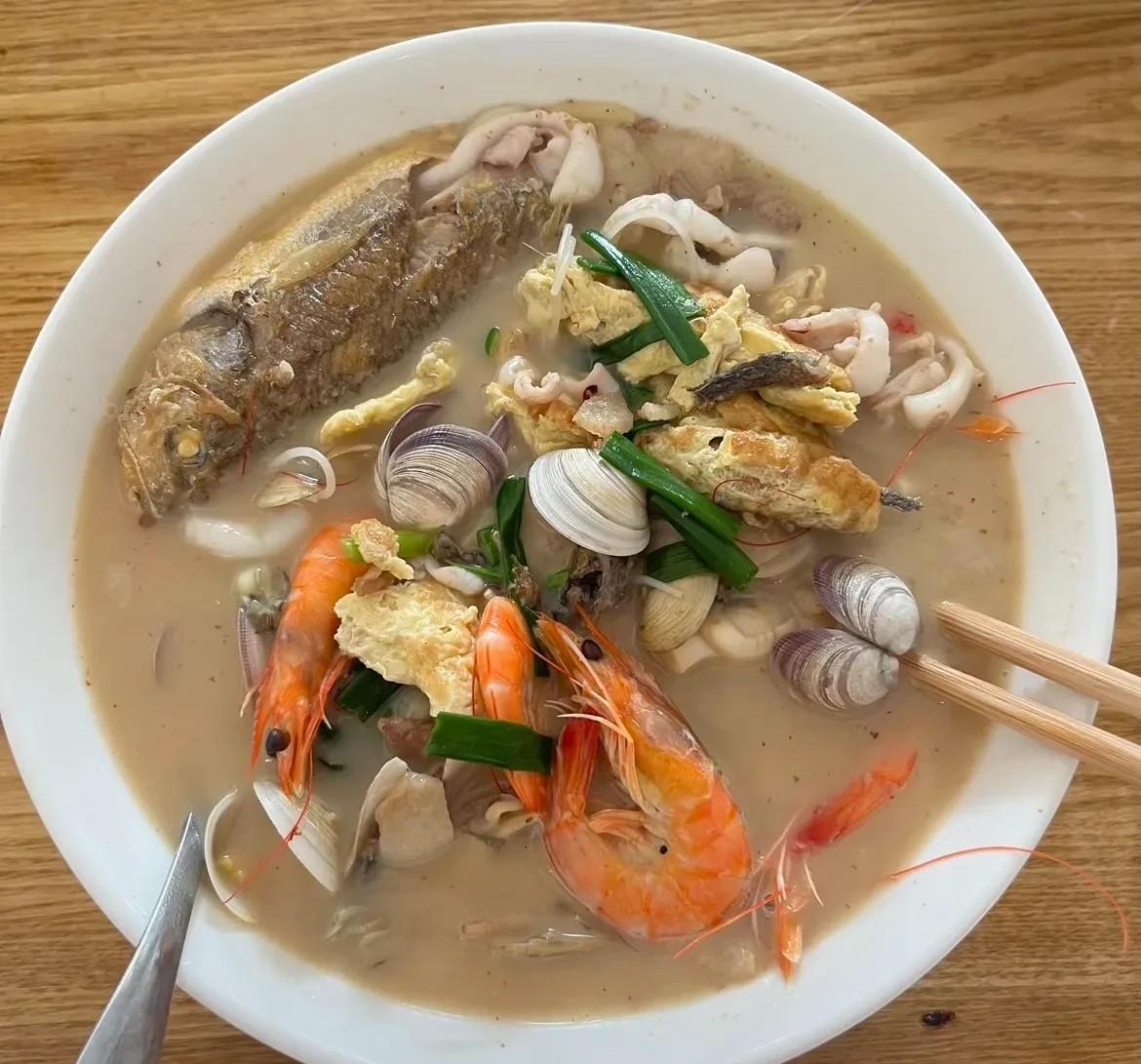 这次来温州苍南出差，点了一个三鲜面，真的把我惊艳了！在湖北，三鲜面里面也就是雪菜