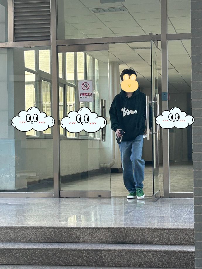 男朋友能不能把他的小脚裤给丢掉 ！！！ ​​​
