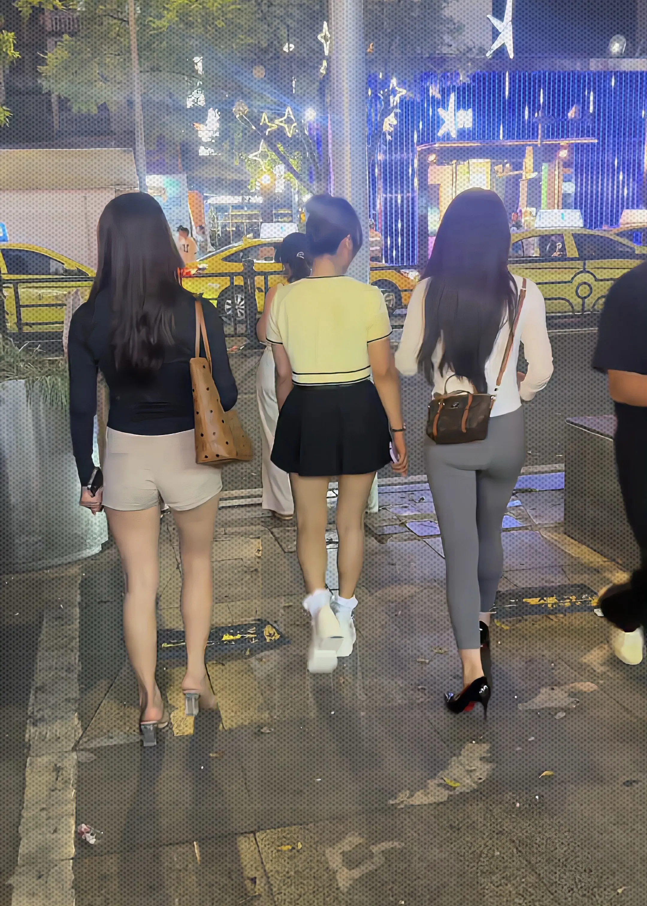 可爱在性感面前 不值一提
