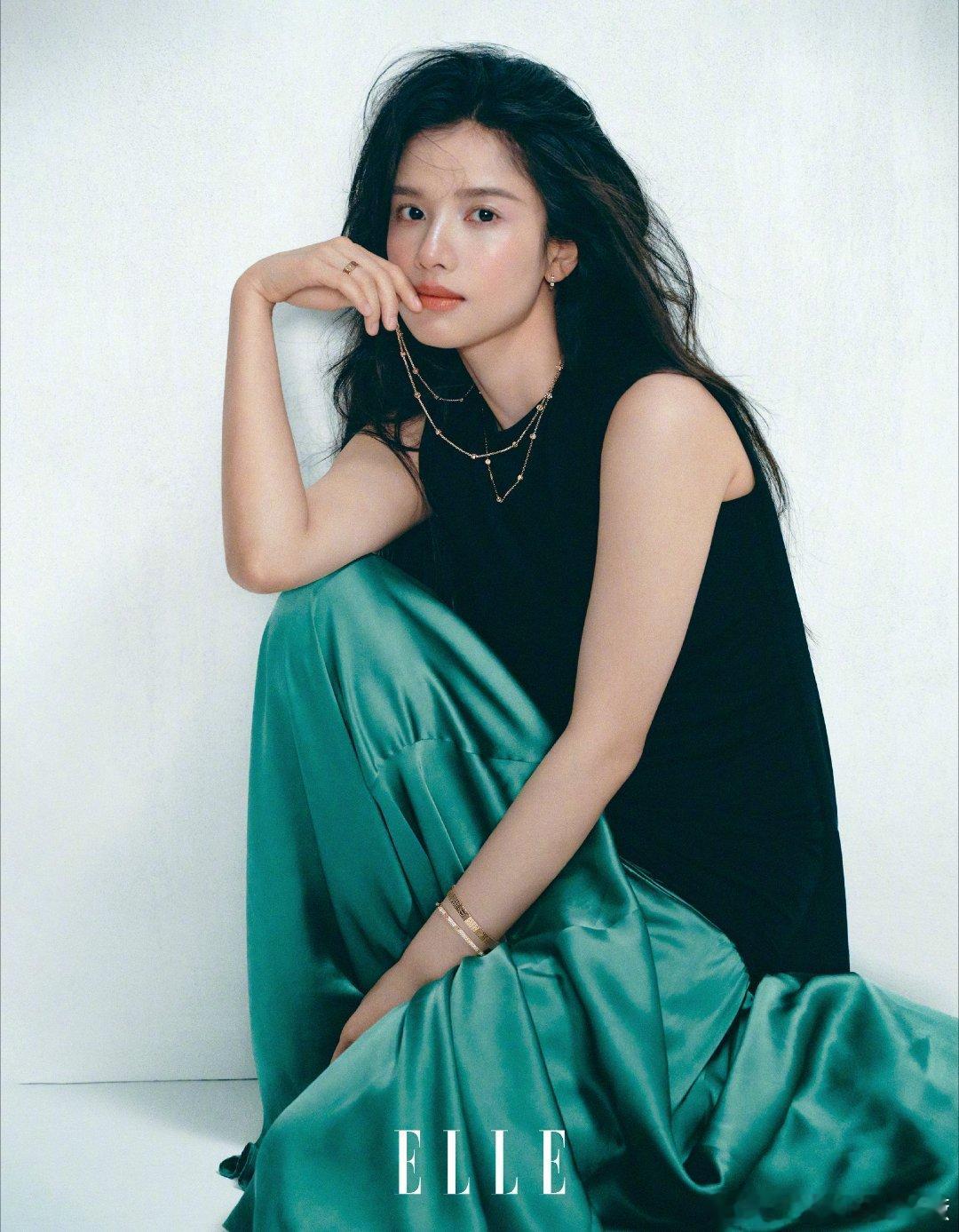 超美的卡地亚👸ELLE7月刊张婧仪封面张婧仪