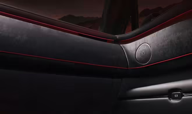 岚图泰山黑武士3月17日上市，内饰含星空顶、碳纤维饰板等，率先搭载华为ADS四激