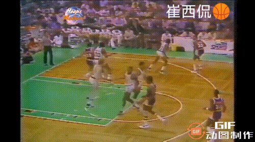 贾巴尔反手隔扣伯德！
84年总决赛的这一幕，天勾让四名凯尔特人球员变成了背景板！