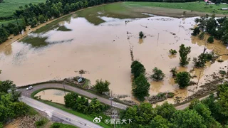 8月11日至12日席卷美国中西部的严重风暴，灾情相当严重 8月12日的风暴在In