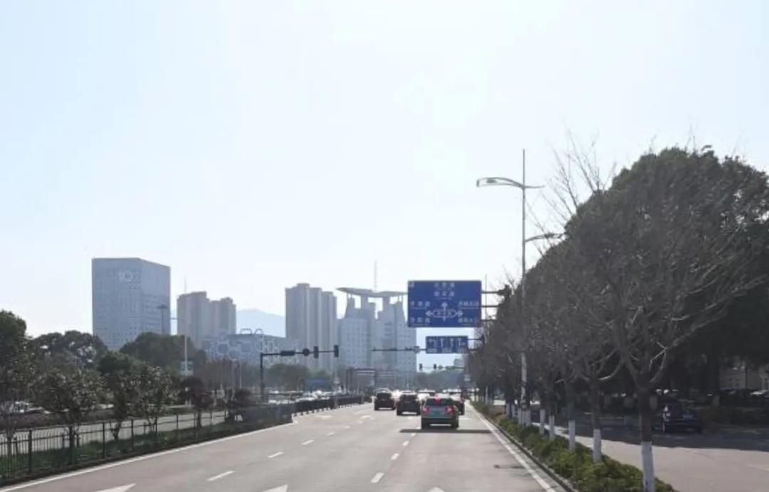 象山县是浙江省东部沿海中段的一座城市，是浙江省宁波市管辖下的一座县城。象山县是一