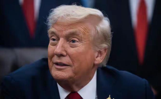 特朗普再次声明了自己的立场！在近期，有记者问特朗普，若是泽连斯基不同意他的和平计