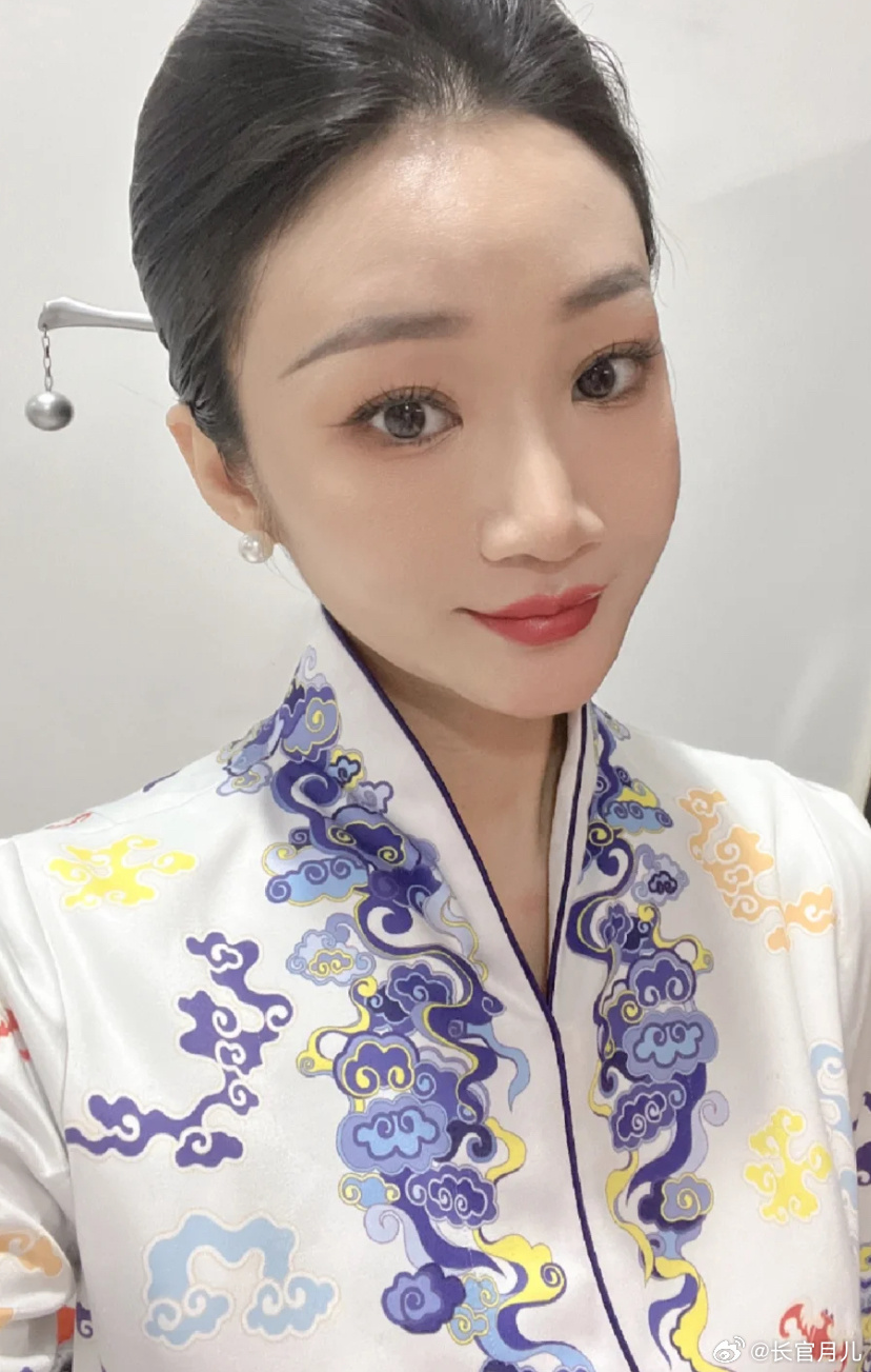 海航空姐就是美。 