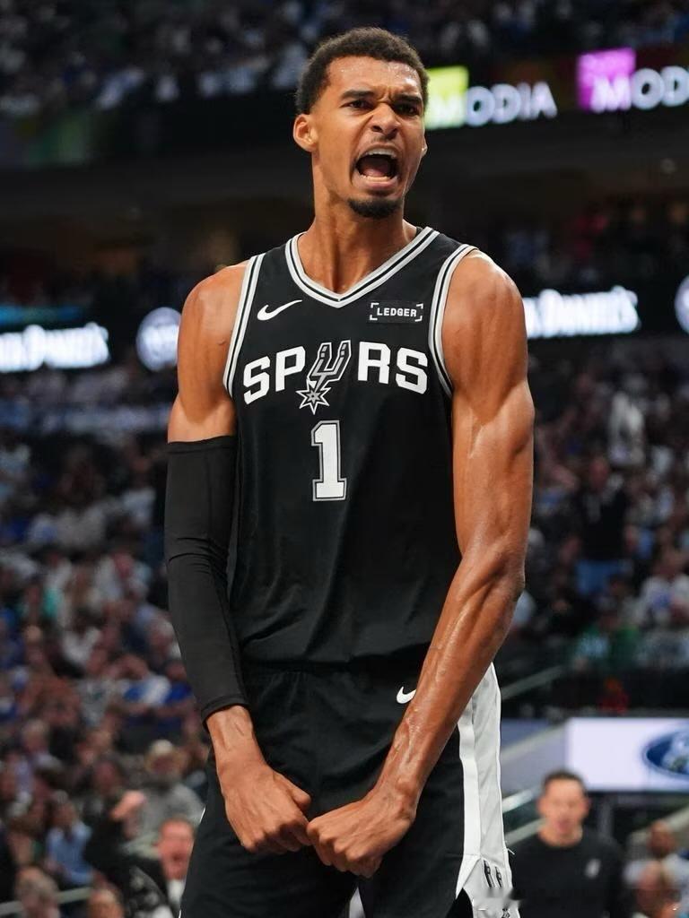 文班谈今晚击败雷霆队：“有些人天生适合这个时代，有些人则不适合……我们天生适合这