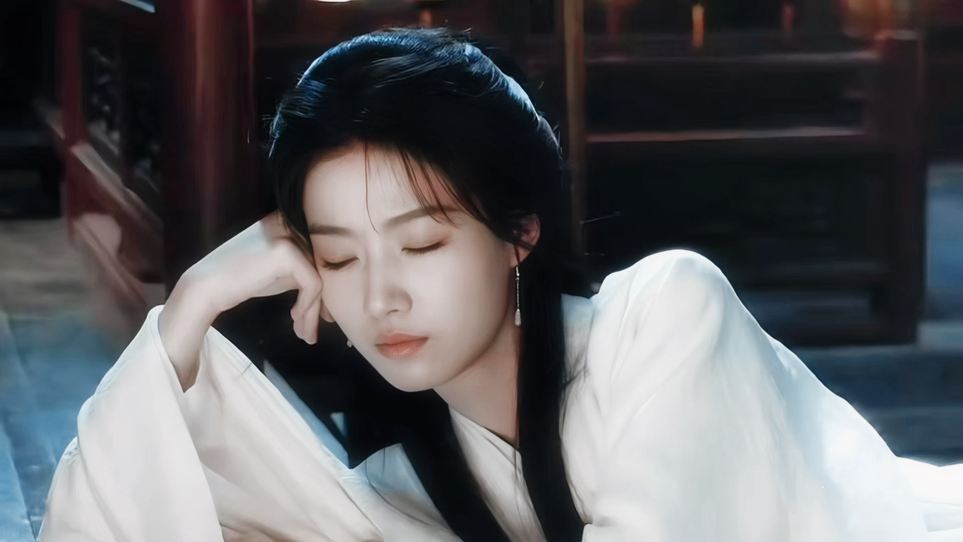 卢昱晓不管是演技还是美貌都在何不同舟渡里达到新境界惹 