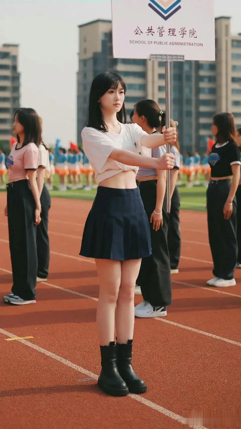 校运会大比拼，这次是哪个学院赢了？ ​[马思纯的微笑][奸笑]