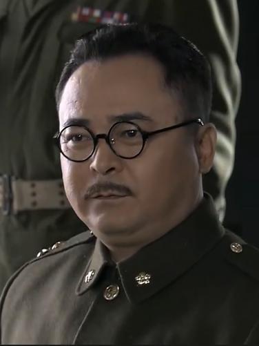 1949年1月29日凌晨，趁看管的特务们都回家过年，被软禁的国民党上将卫立煌从住