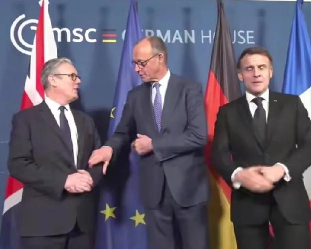 又一欧洲领导人觉醒：美国靠不住，只有自身实力硬才是真的硬！
英国首相斯塔默在慕安