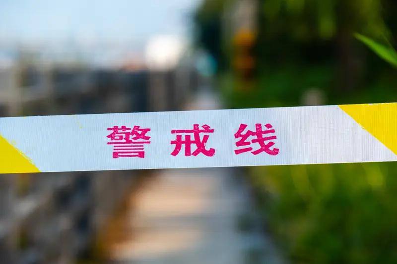 11月14日湖北襄阳，女子接到警方电话，以为遇到“诈骗”。近日，襄州警方对辖区僵