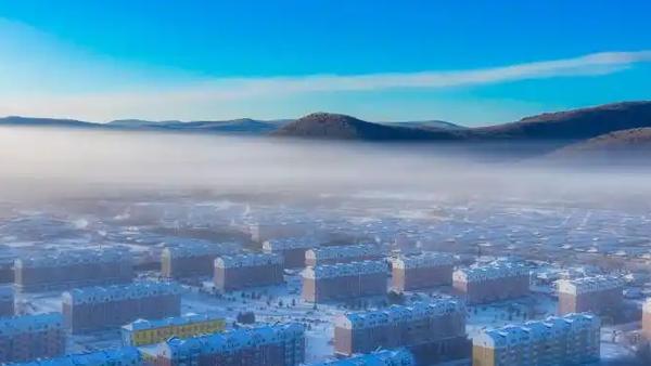 黑龙江省大兴安岭呼中区在15日迎来了今年入冬以来的最低气温，至-39℃，被誉为“