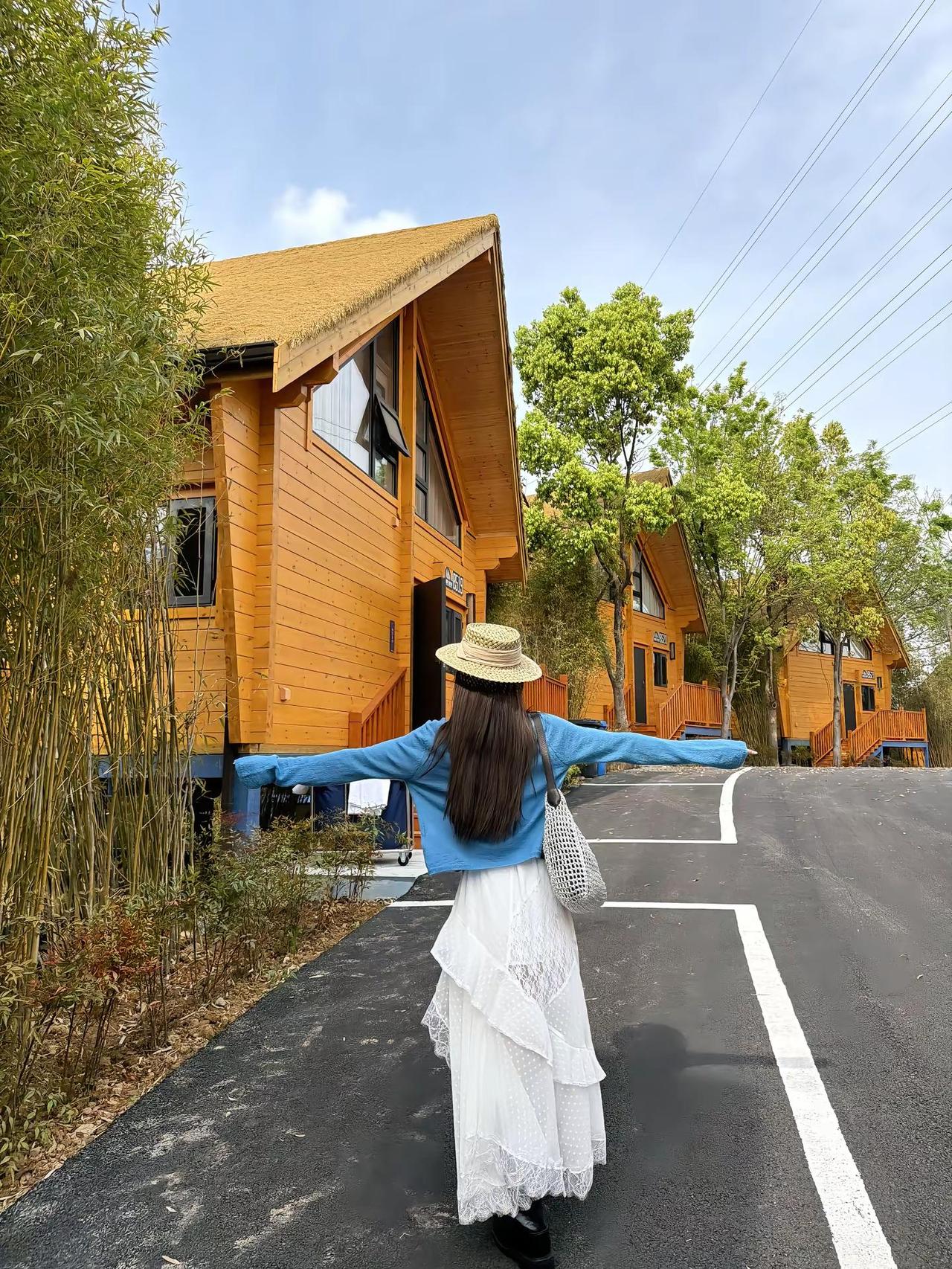 中年少女就那么点气血一点都不能内耗不要活的太明白做个快乐的人看淡所有人和事惜我之