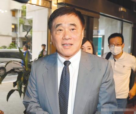 我们举行盛大的仪式纪念抗战胜利，没想到国民党前副主席郝龙斌却不舒服了！

咱们办