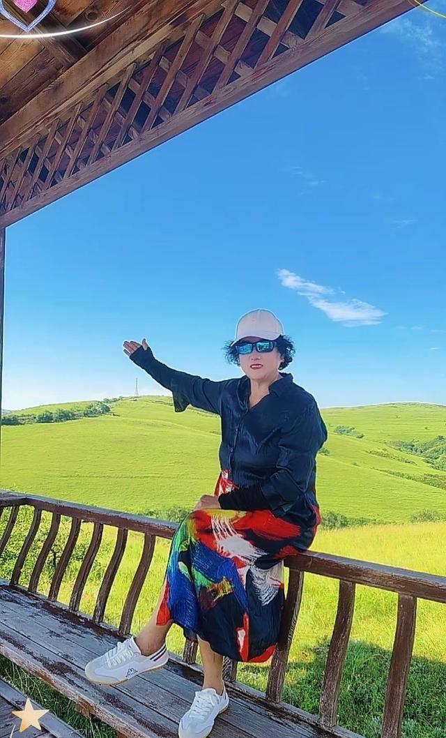 户外旅行这样拍照才够酷

真正耐看的户外旅行照片，往往不是人在景点前站好、看镜头