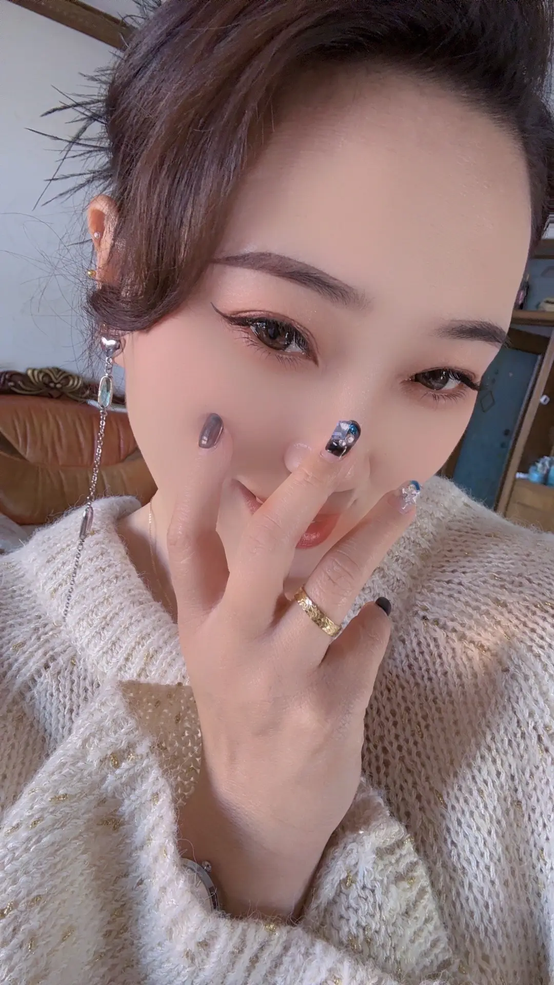 今年最火的一句话: 千好万好，不如开心就好，爱自己才是一切好运的开始...