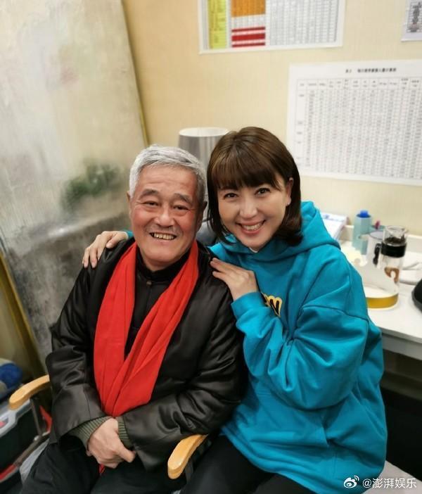  网友说闫学晶一直有阶层嗅觉闫学晶的“阶层嗅觉”曾是上升利器，却在财富中迷失，以