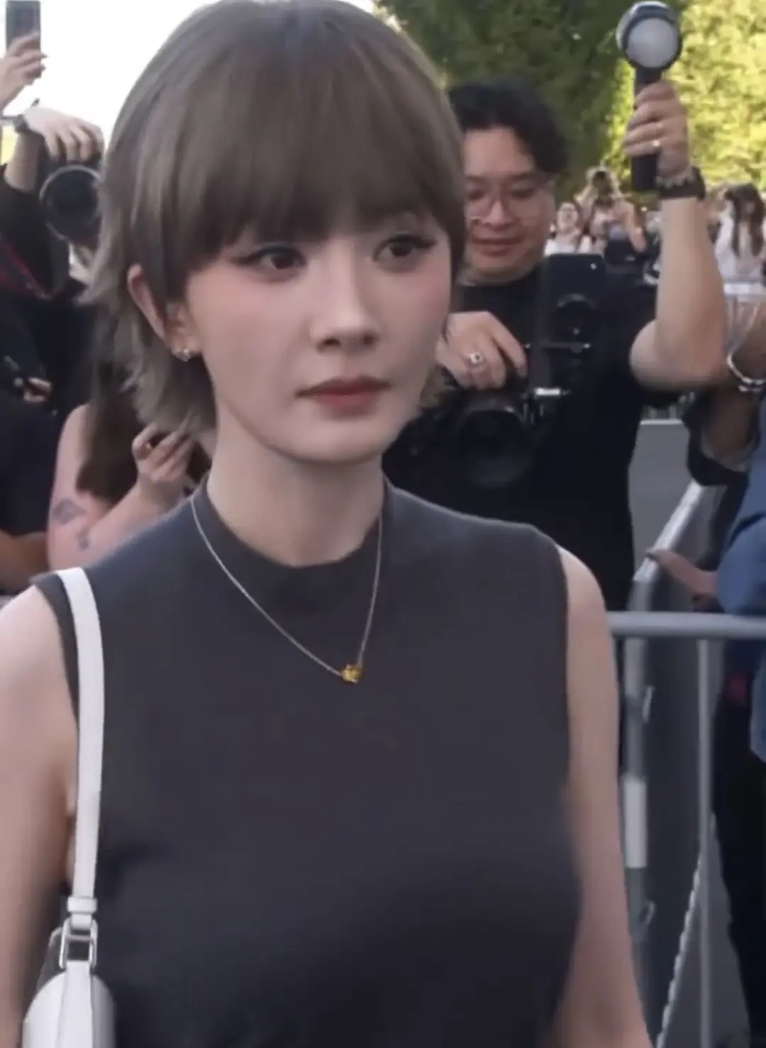 🍯又又又回春了……很努力了 ​​​
