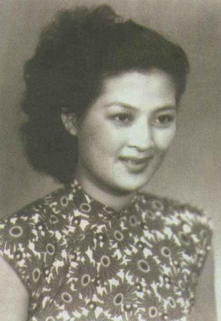 阮斐（1918—1990），女，电影演员，曾出演过《雾海夜航》、《玉色蝴蝶》、《