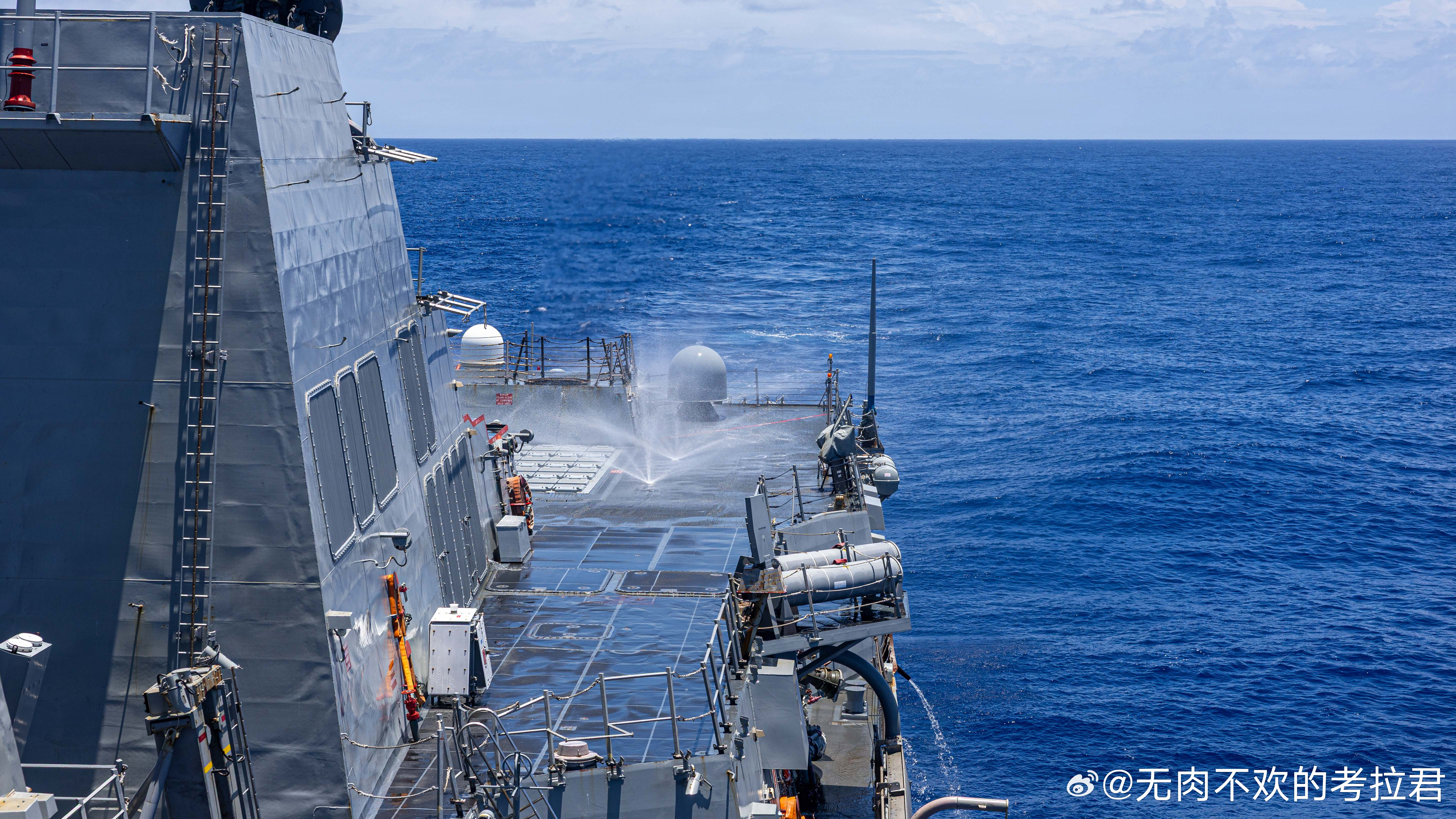 2026年10月19日，USS Mustin (DDG 89)在印度洋 ​​​