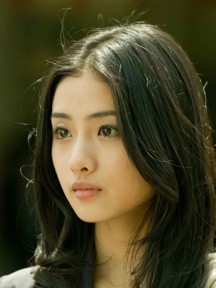 2011年，石原里美在《漫才帮》中的一张面孔。 ​​​