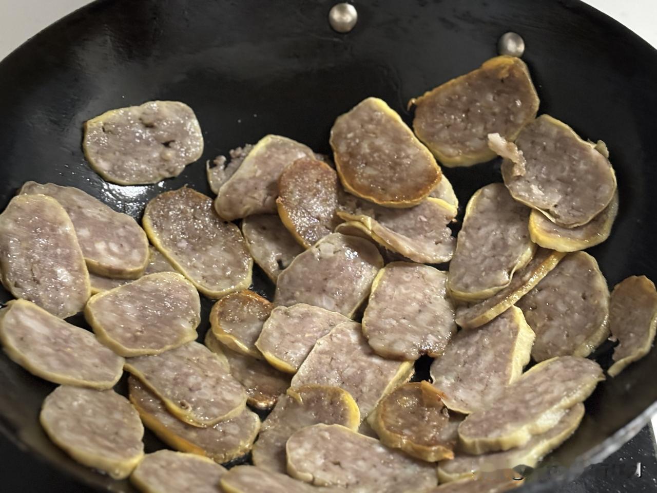 朋友们，原定的周日休息，调至今天休息。所以，豪门文章第1658集，延迟至明天（3