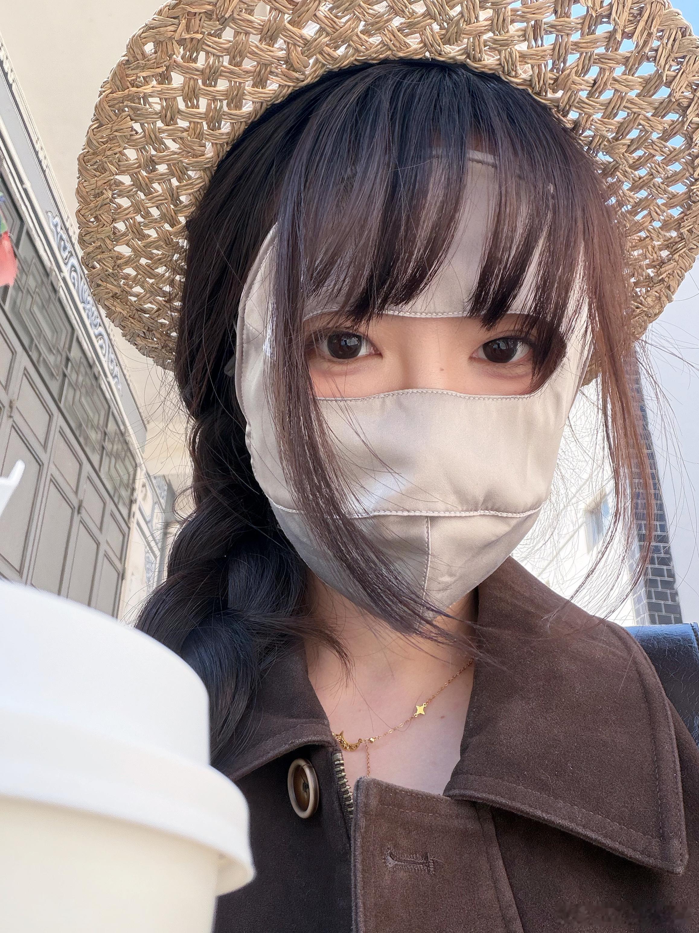 不拍照的时候 就这样焊在脸上