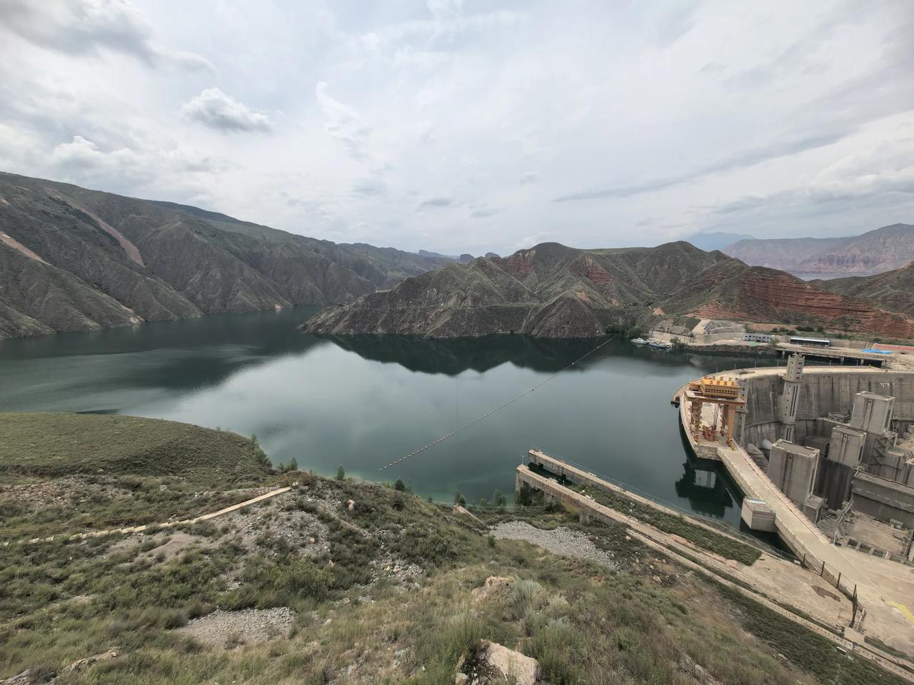 这些各种形态的全都是黄河，7月份黄河在青海。1和2是李家峡水库，3是贵德县到坎布