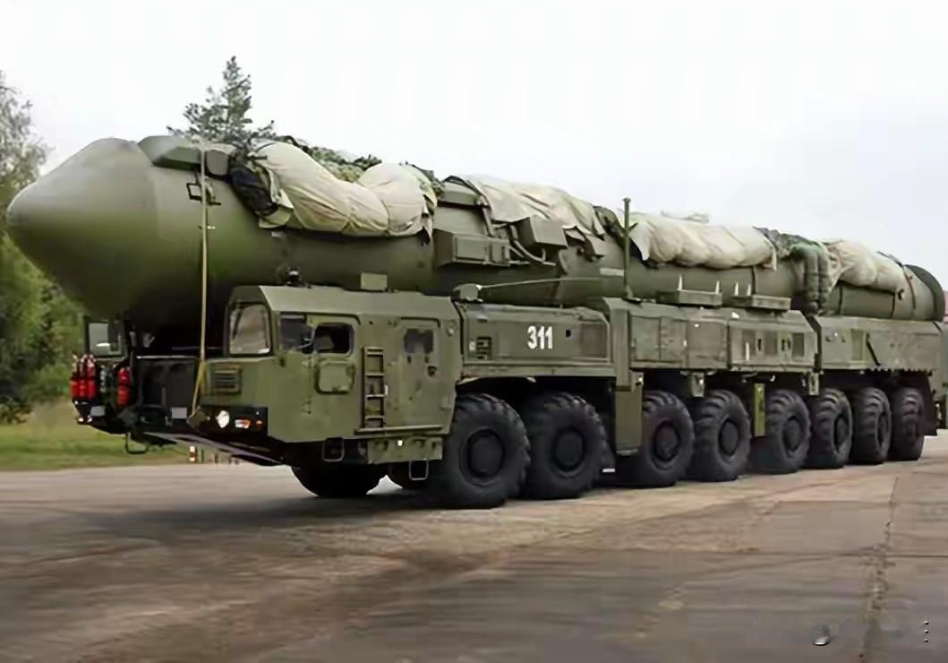 普京最近放大招：“榛树”高超音速导弹年底前进入战斗值班！不少人以为这是要加码打乌