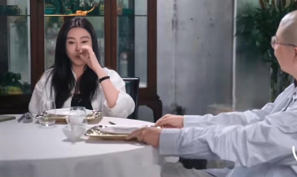 王祖贤:“我吃素大概有十几年了，我拍戏的时候其实我就不太爱吃荤食，因为拍戏的时候