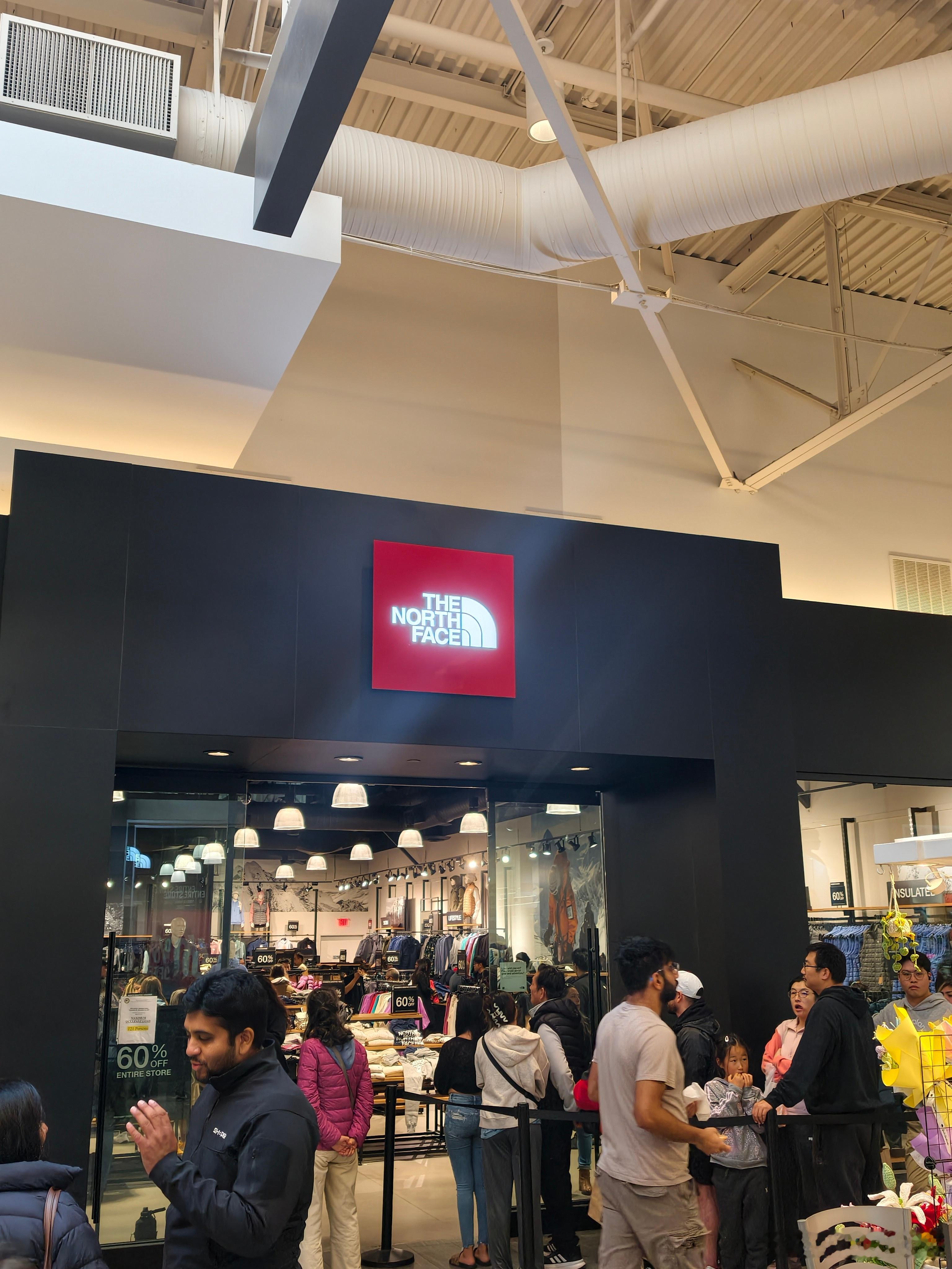 今天主线任务shopping北面4折阿迪4折mk7.5折斯凯奇5折安德玛4折耐克